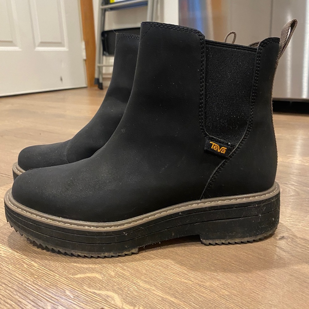 TEVA Black Leather Chelsea Boot